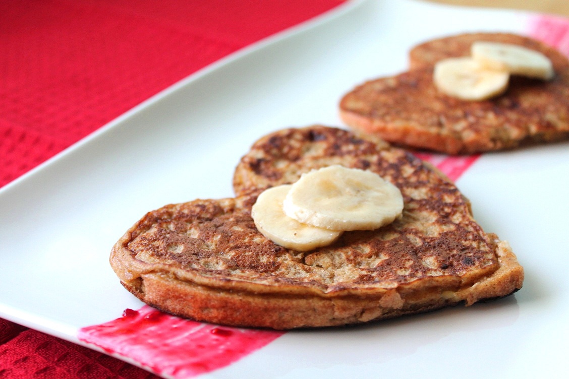 Dash Mini Griddle Recipe: Banana Pancakes 